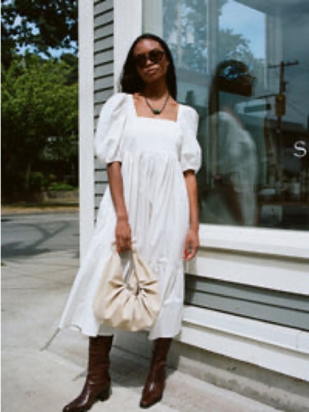 A Bronze Age White Puff-Sleeve Maxi Dress with Square Neck - Picture 4 of 5